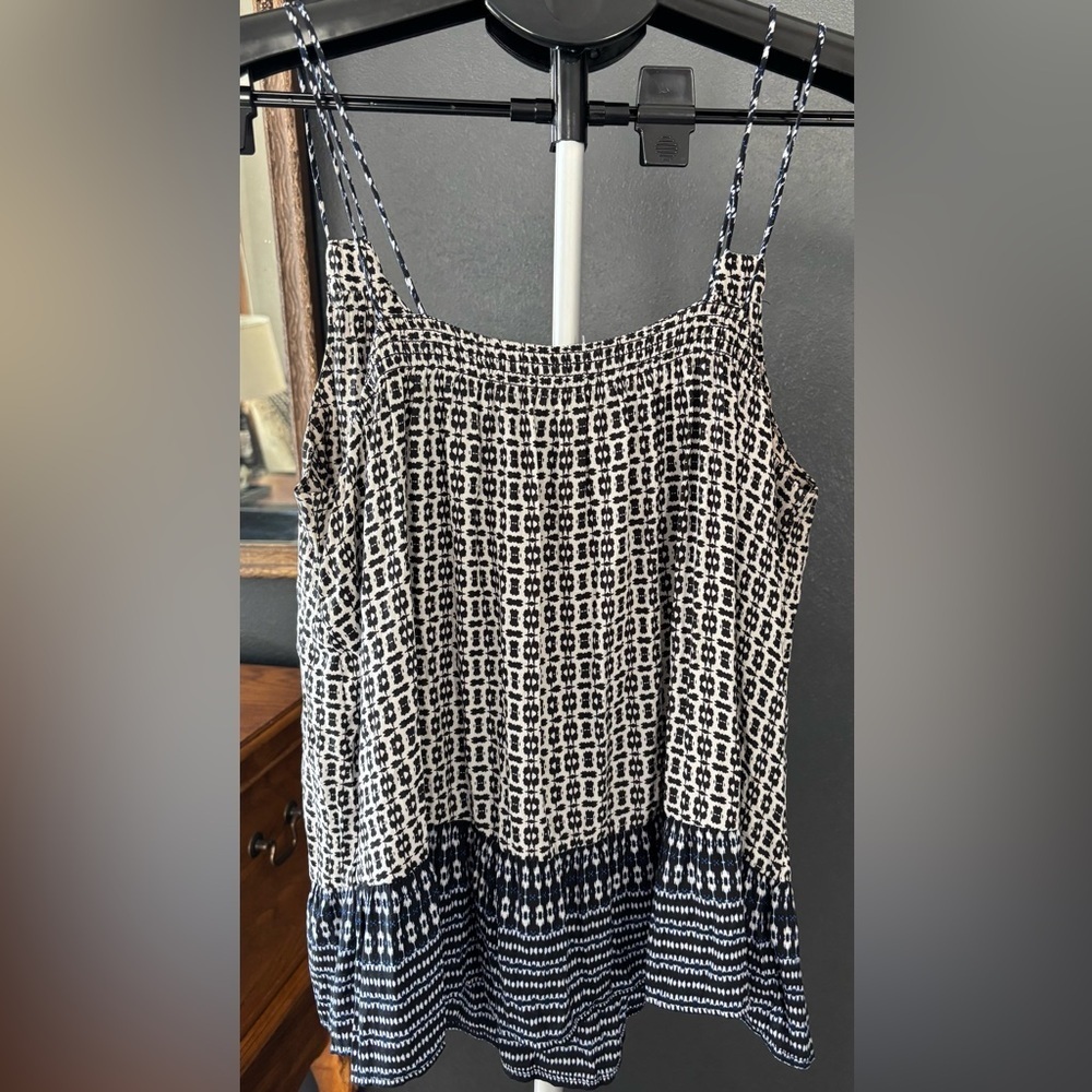 GAP Black, White, and Blue Patterned Flowy Sleeveless Top - Picture 2 of 6